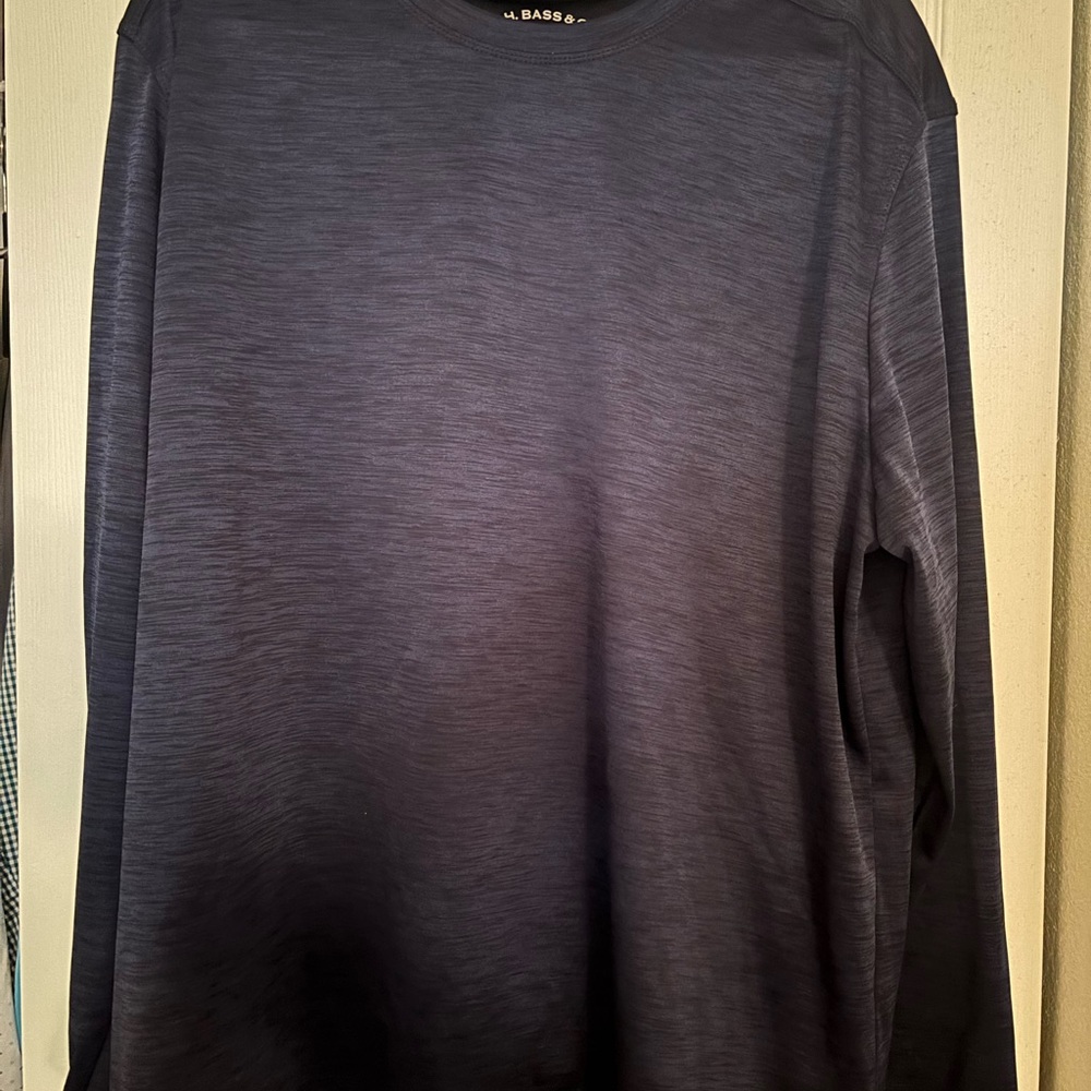 G. H. Bass & Co Men’s pullover shirt. Heather Blue. XXL